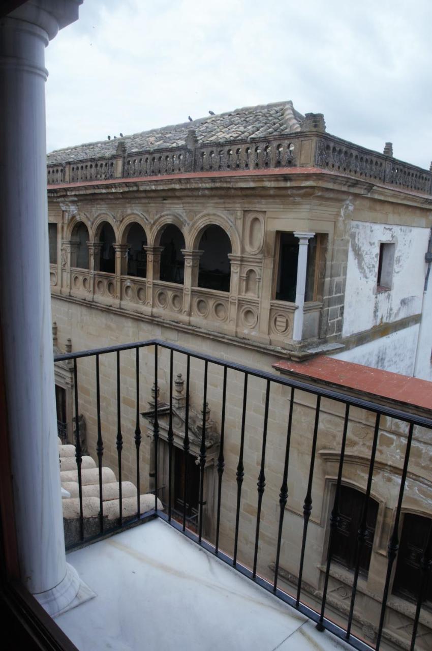 Apartamentos Turisticos Architettura Ubeda Ngoại thất bức ảnh
